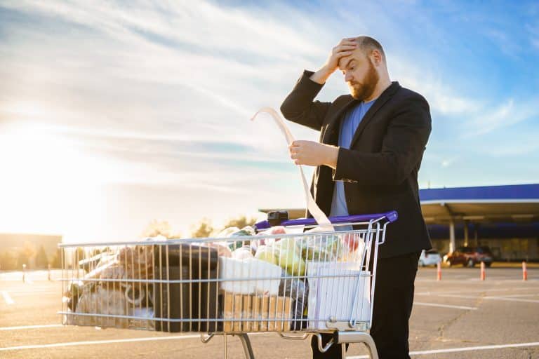 Consumer sentiment under tariff pressure